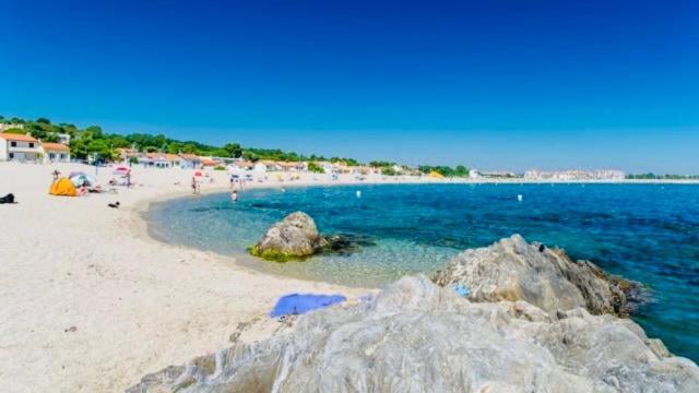 Les Pieds Dans Le Sable Lägenhet Argelès-sur-Mer Exteriör bild